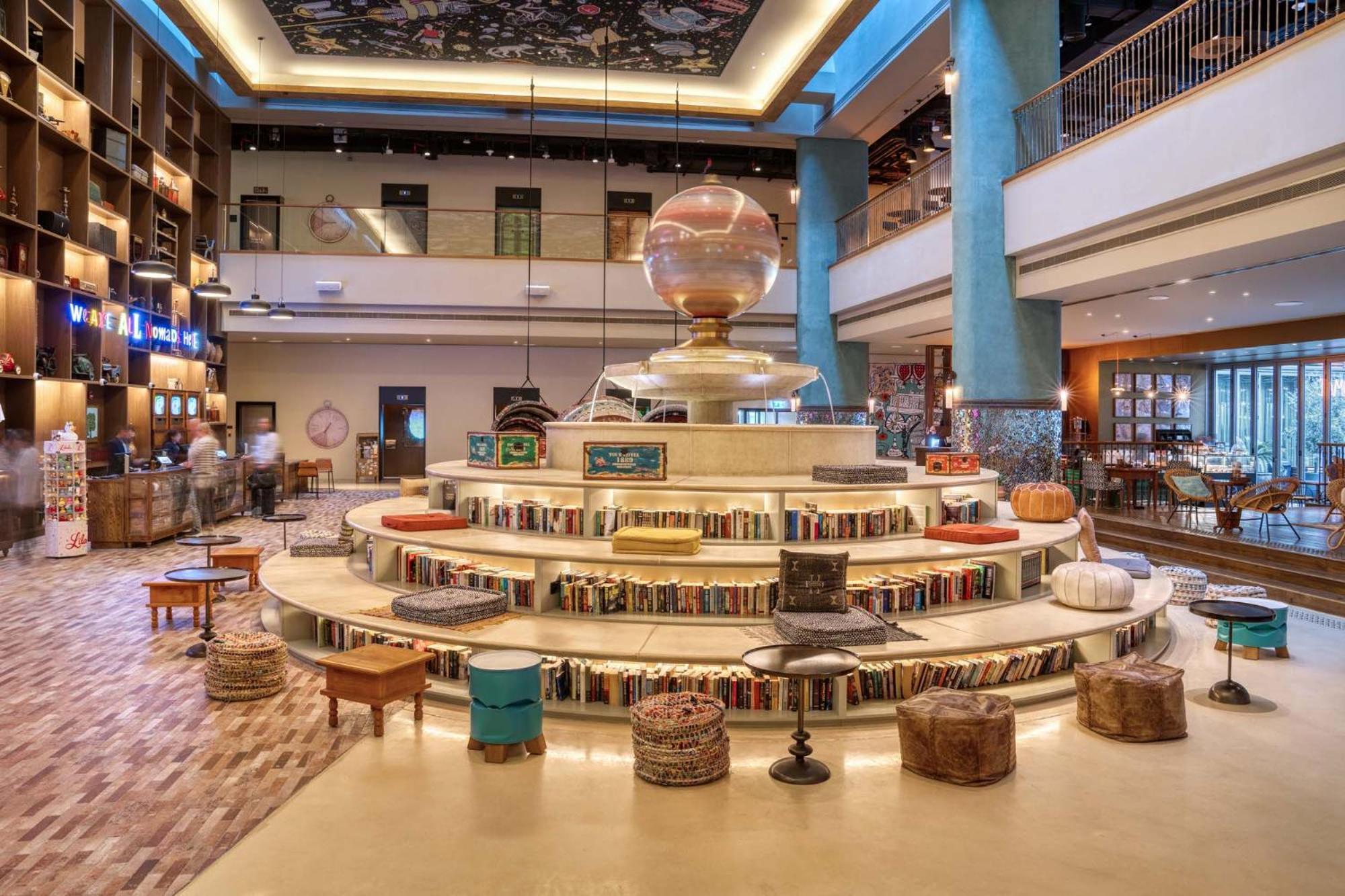 25Hours Hotel Dubai One Central Exterior foto Library at the hotel