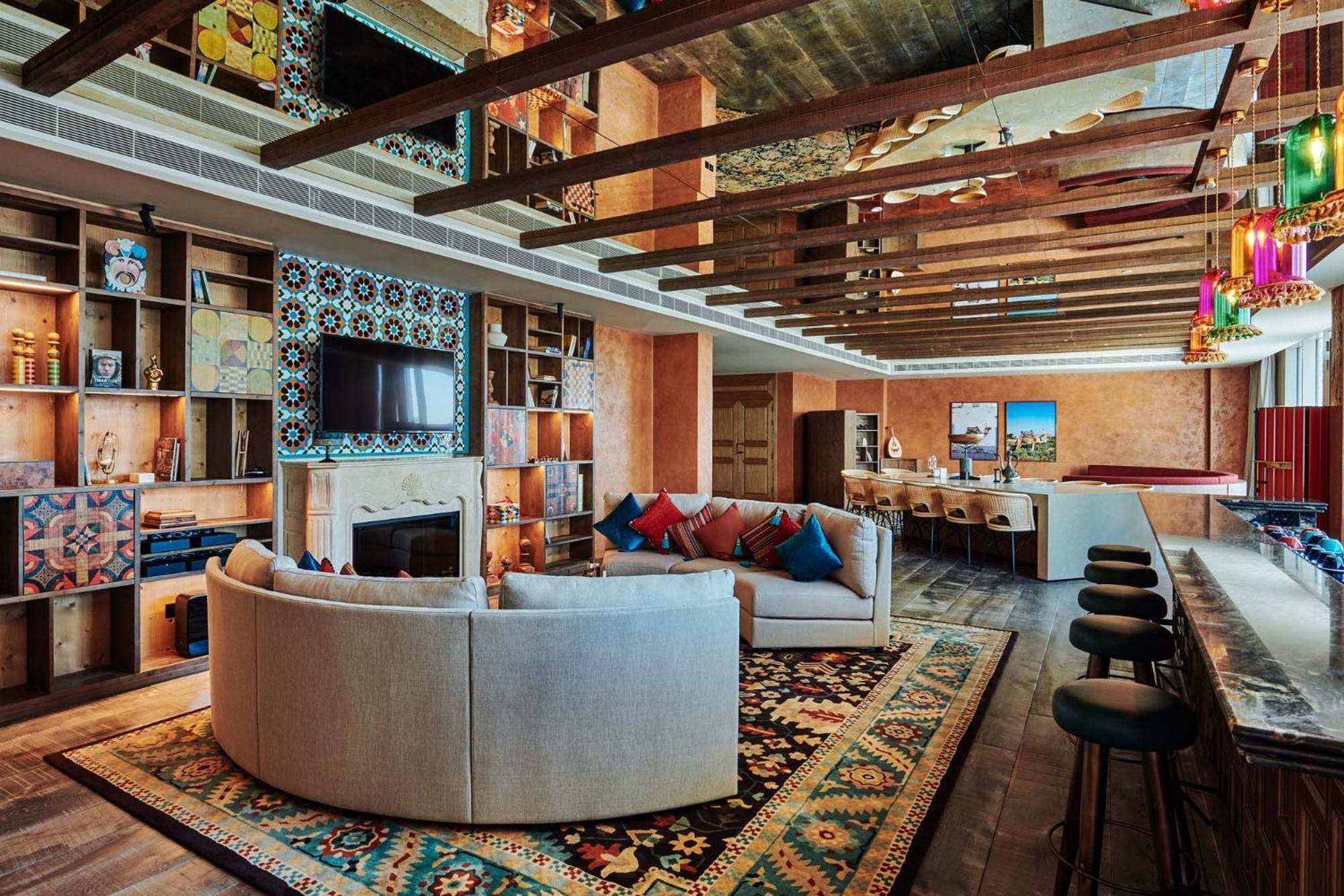 25Hours Hotel Dubai One Central Exterior foto The lounge at the airport